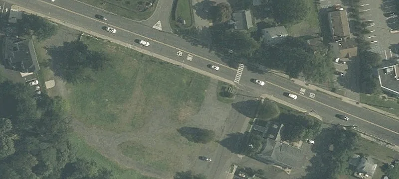 2125-2135 Oak Tree Rd
