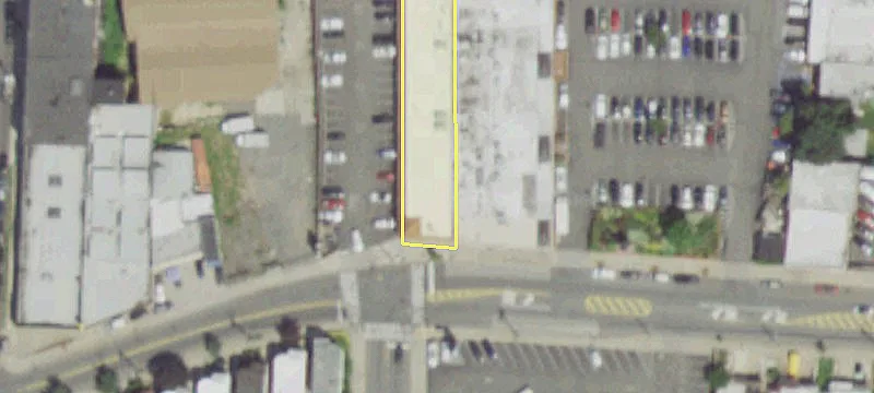 132-01 14 Ave