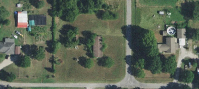 12212 135 Ave