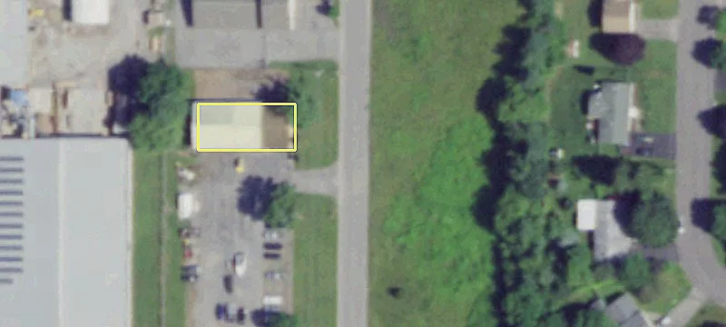 1220 Commercial Dr