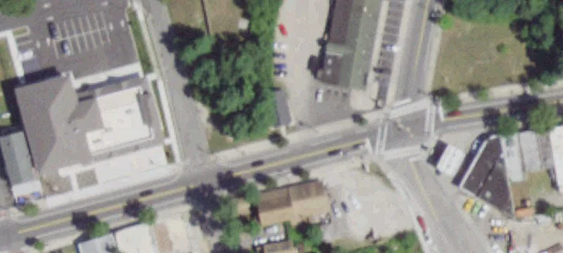 323 Neighborhood Rd