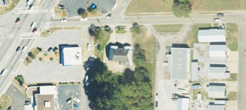 105 Boundary St