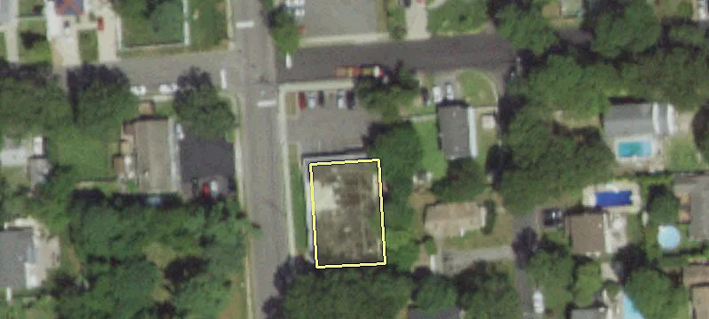 1225 Grundy Ave
