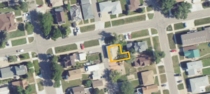 211 2Nd Ave