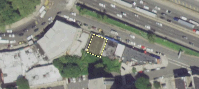 1908 Cross Bronx Service Rd