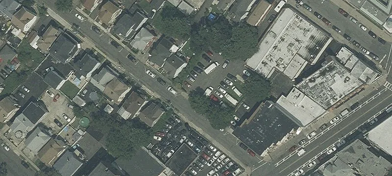 8-10 Lexington Ave