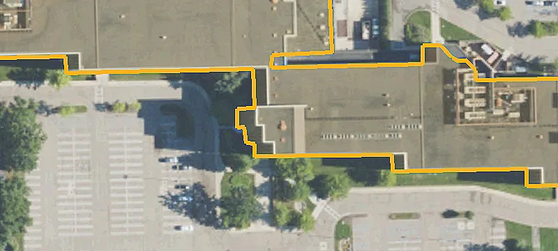 100-200 Galleria Officentre