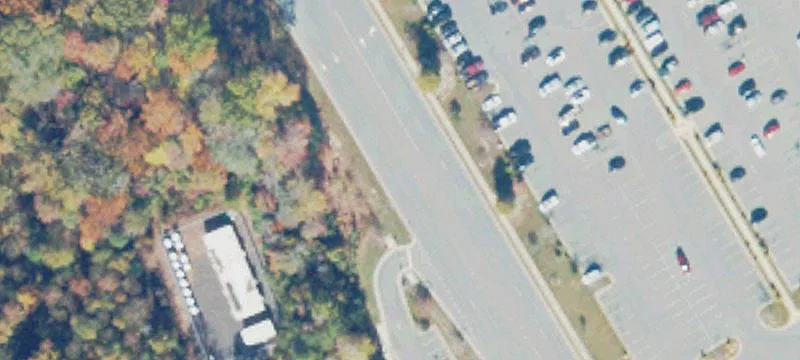 00 University Dr