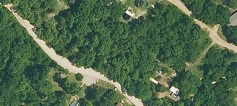218 Lakeside Dr