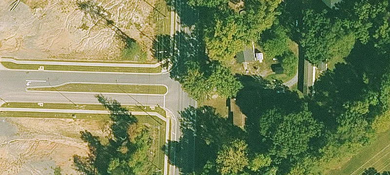 Vimy Rdg Rd & Vlg Run Pkwy