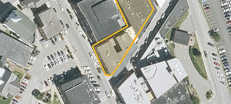 635 Main St