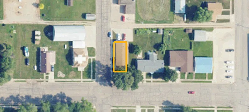 420 Main Ave