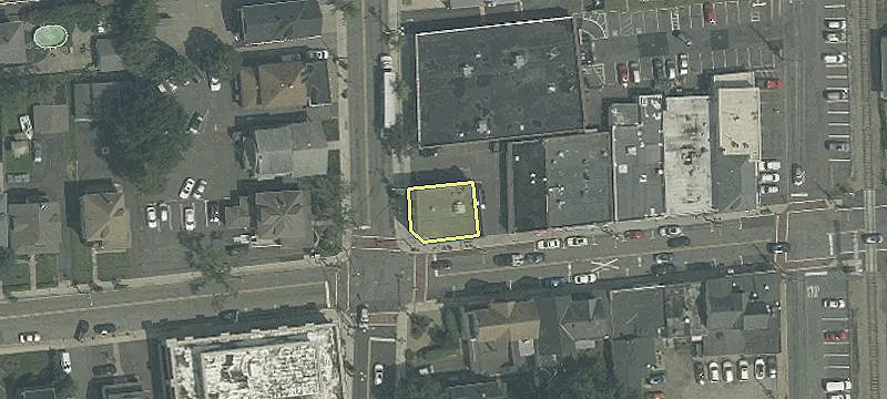 319 Lafayette Ave