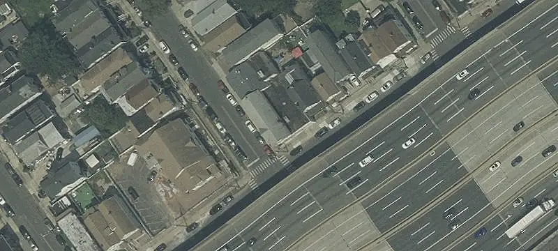60 4Th St