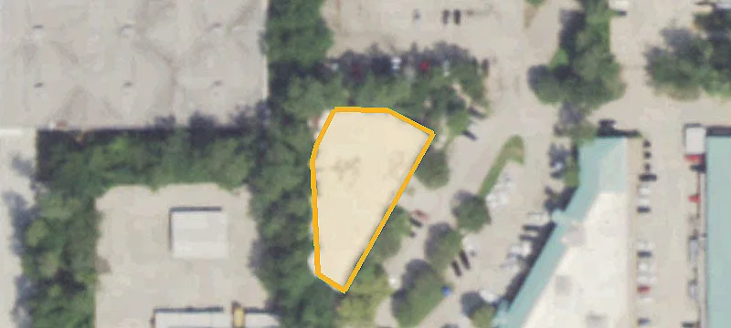 1600 Lake Front Cir