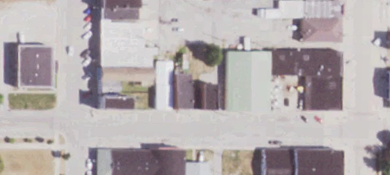 132 Center St