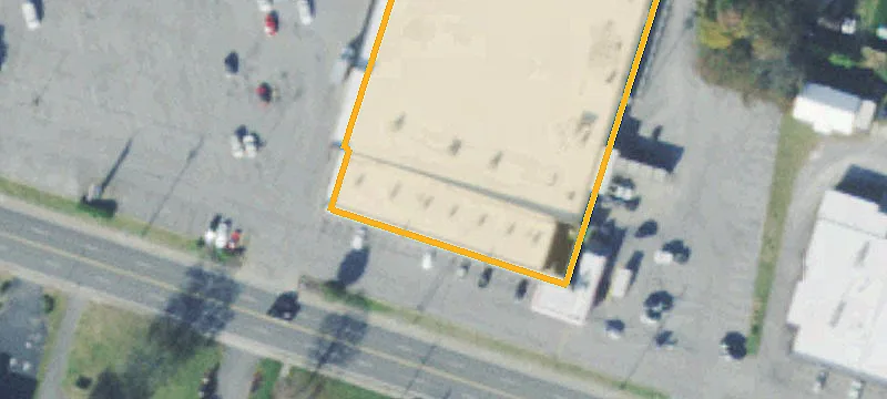 1027 Main St
