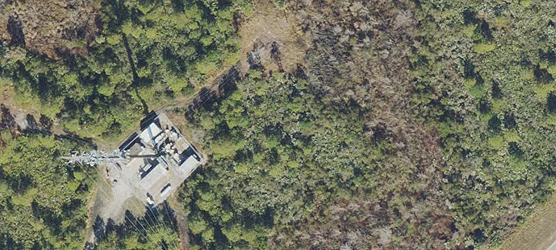 4000 Deering Pkwy