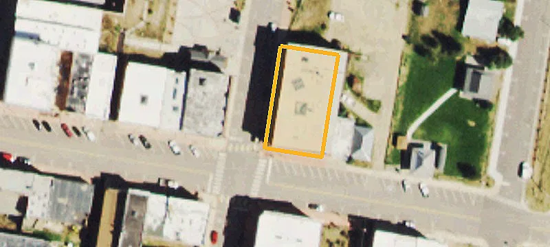 305 Victor Ave
