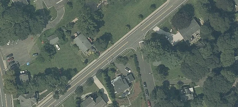 5 Willow Ave