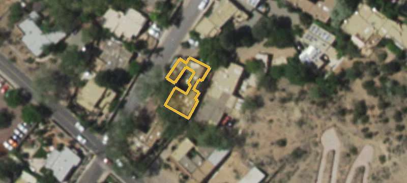 601 1/2 Paseo De Peralta A