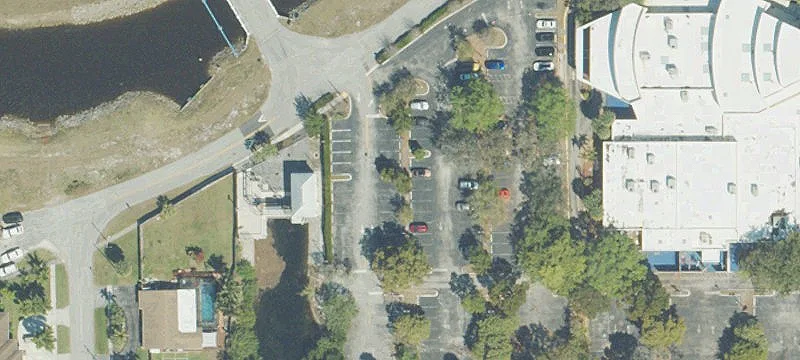 7100 Oakland Park Blvd