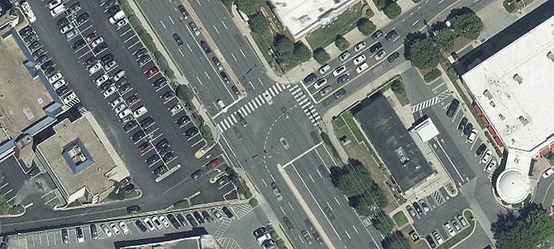 Rockville Pike & Bou Ave