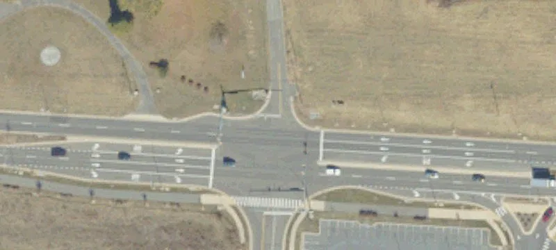 2702 Lee Hwy