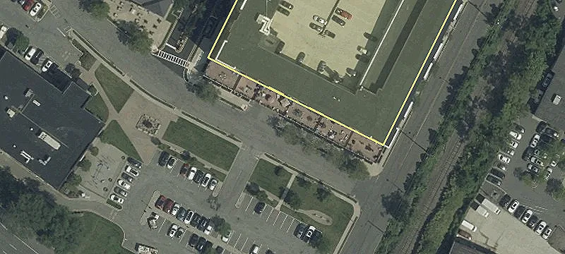 387 Nordhoff Pl