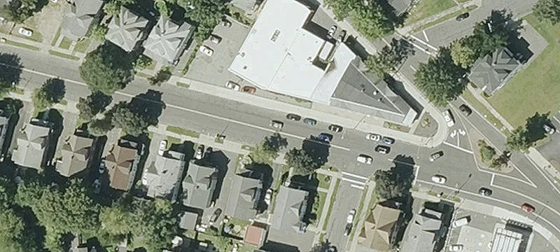 911 Belmont Ave