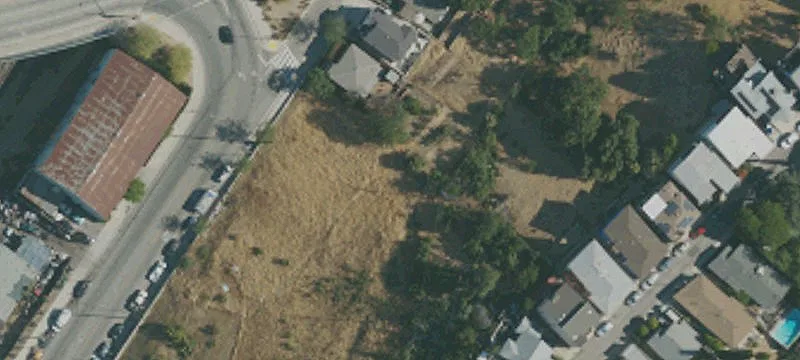 2012 Marianna Ave