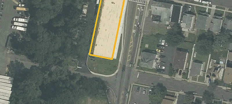 12-30 Maple Ave At Hemlock Ave