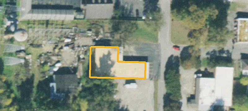 109 Russell Ave