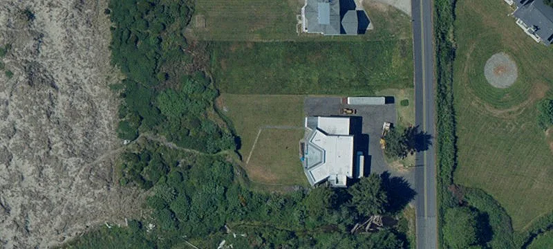 3446 Beach Loop Rd