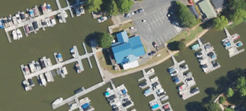 211 Marina Ln