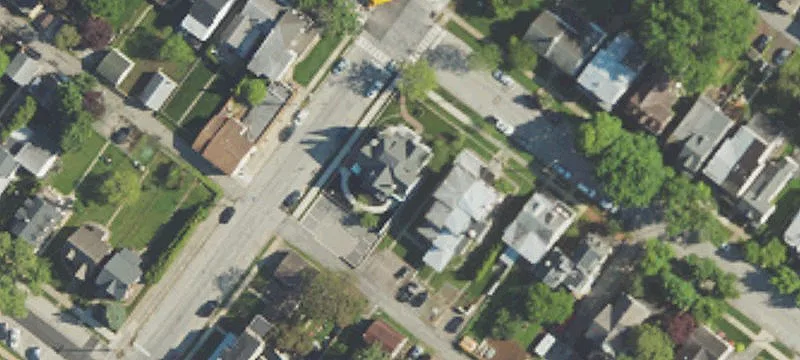 201 5Th Ave