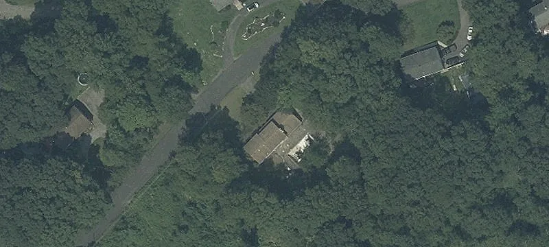5 Beaver Brook Dr