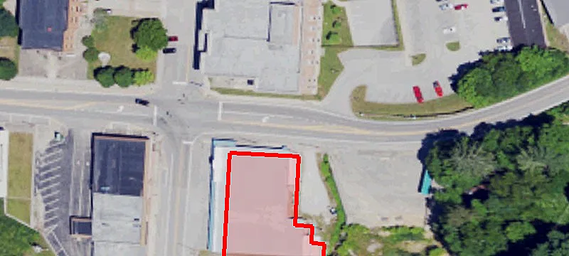 421 Main St