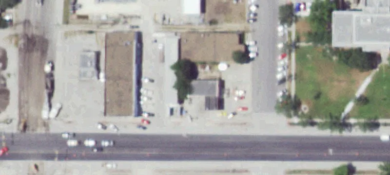 502 Sinton St