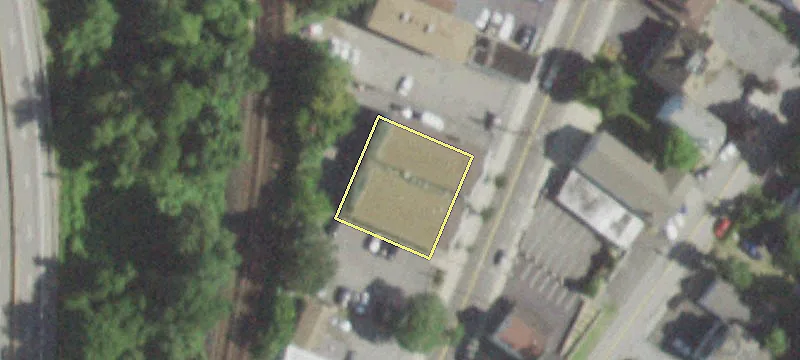 851 Franklin Ave