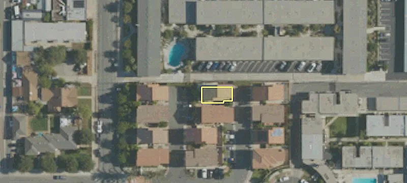 1029 Ave