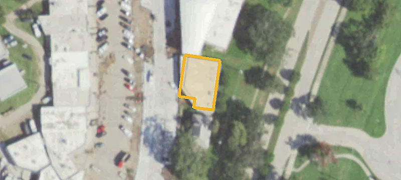 110 Parking Pl