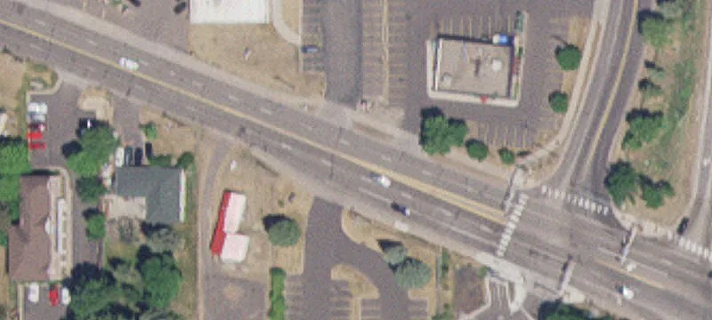 221 Little Canada Rd