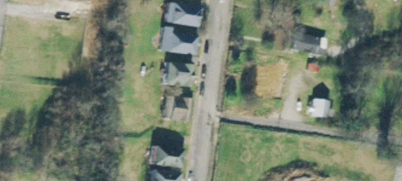 1009 Woodland St
