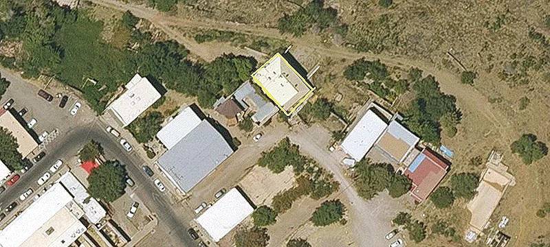 222 1 Ave