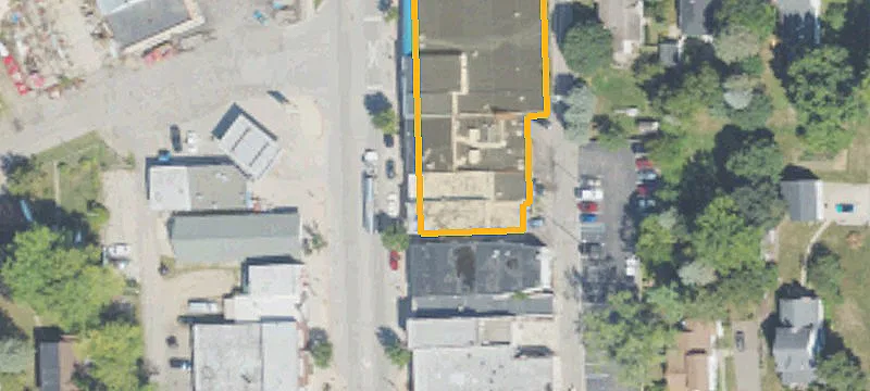 124 Main St