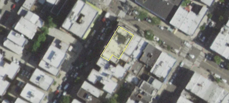 33-02 30Th Ave