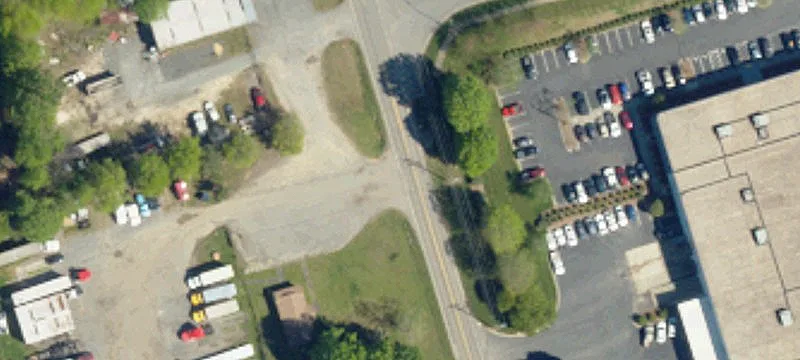 656 Red River Rd