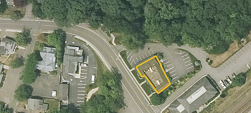 136 Old Post Rd