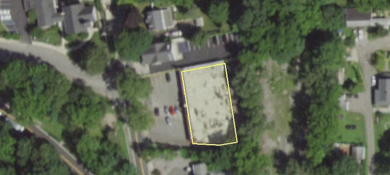 10 Little Neck Rd